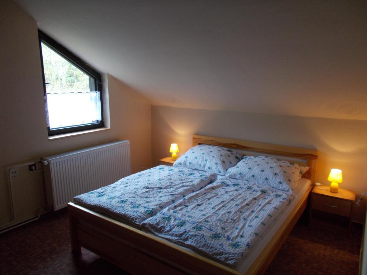Pension Tara Teplice nad Metují Esterno foto